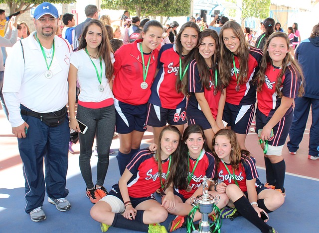 裏弗斯：詹姆斯與布朗尼同場競技很特別 這彰顯了詹姆斯的耐力.